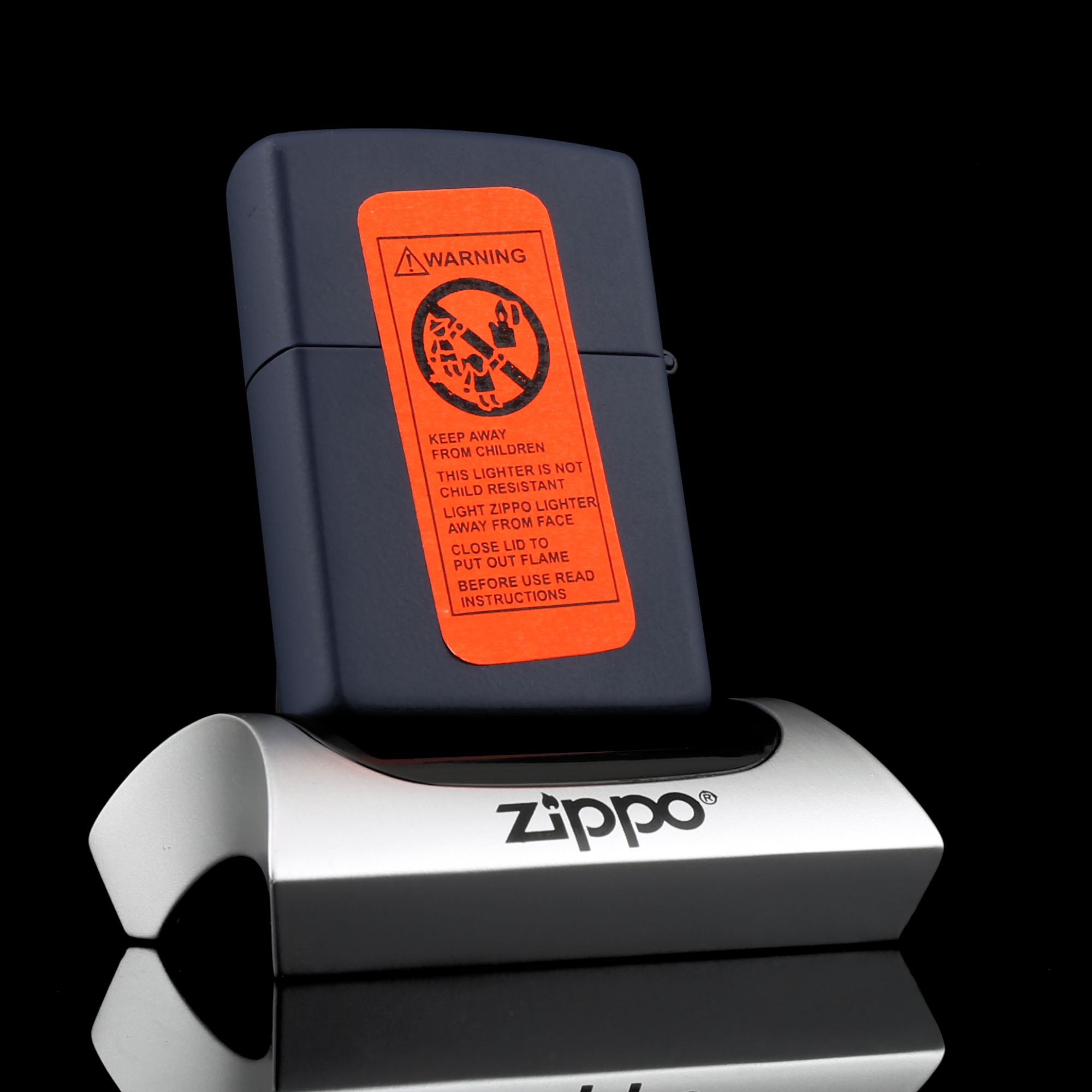 zippo-logo-navy-mate-son-tinh-dien-co-la-ma-co-quy-hiem