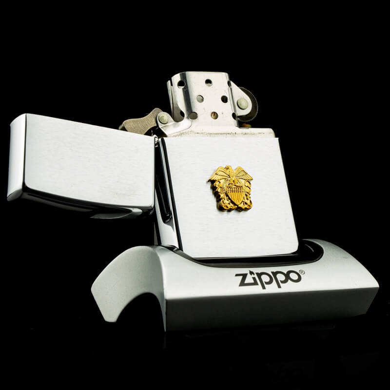 hot-quet-zippo-navy-officer-emblem-VIII-1992-si-quan-thuy-quan-hiem