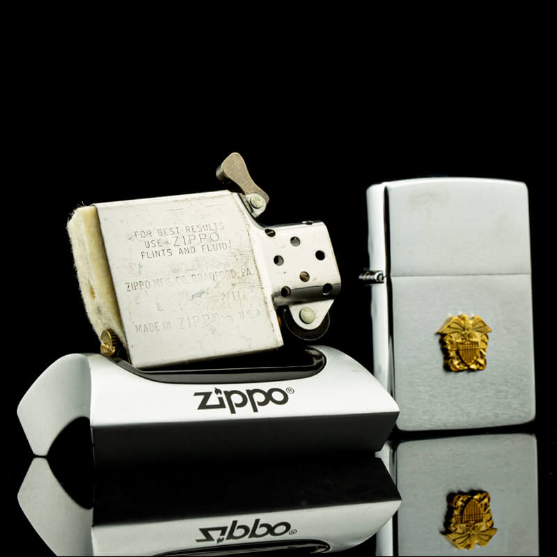 bat-lua-zippo-navy-officer-emblem-VIII-1992-si-quan-thuy-quan-hiem-op-noi