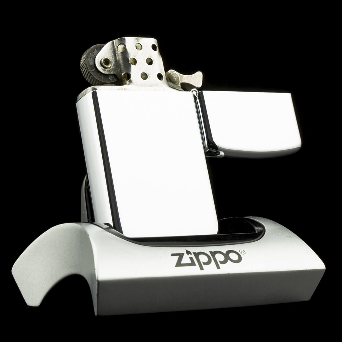 bat-lua-zippo-slim-high-polished-chrome-1970-bong-tron-zippo-gach-dung