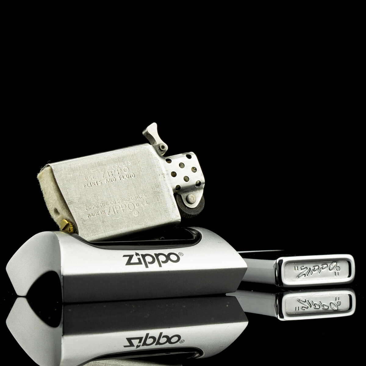 bat-lua-zippo-slim-high-polished-chrome-1970-bong-tron-zippo-mini
