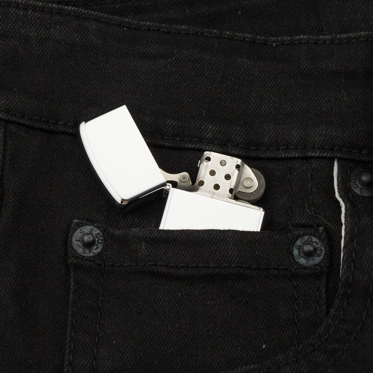 bat-lua-zippo-slim-high-polished-chrome-1970-bong-tron-zippo-nu