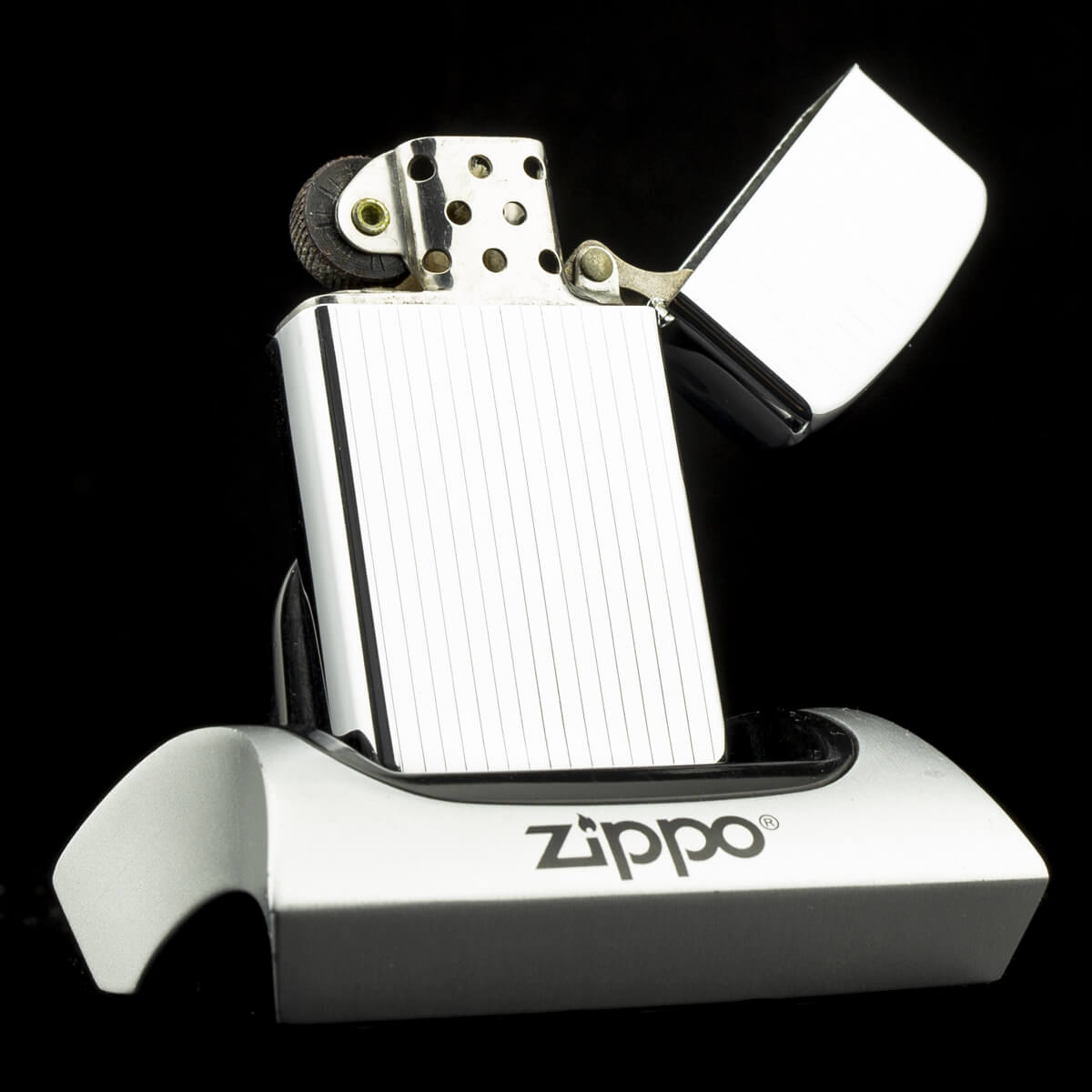 bat-lua-zippo-slim-striped-1966-8-gach-thang-soc-2-mat-zippo-mini