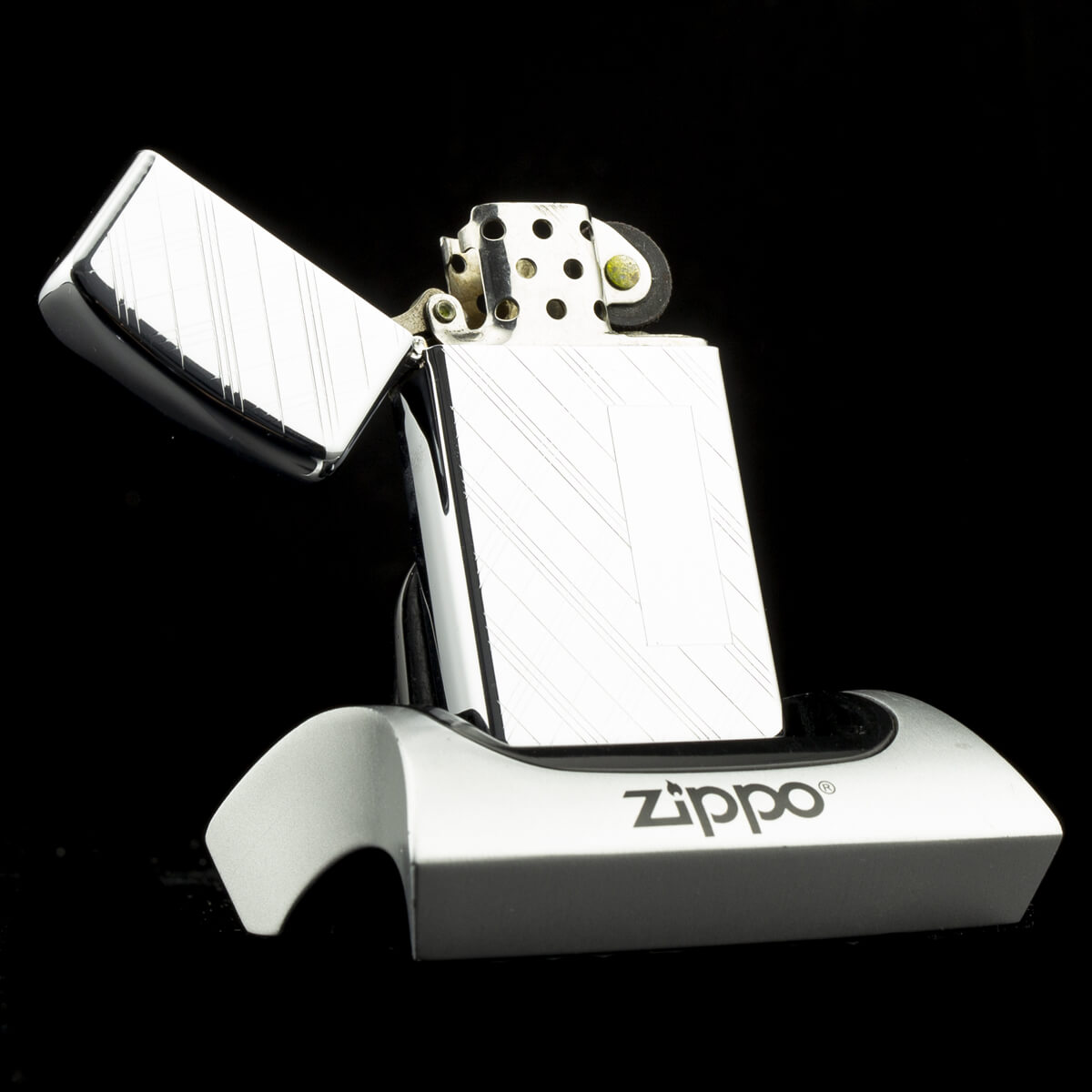 hot-quet-zippo-slim-striped-1966-8-gach-thang-soc-2-mat