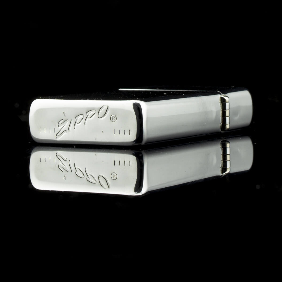 bat-lua-zippo-slim-striped-1966-8-gach-thang-soc-2-mat-zippo-nu