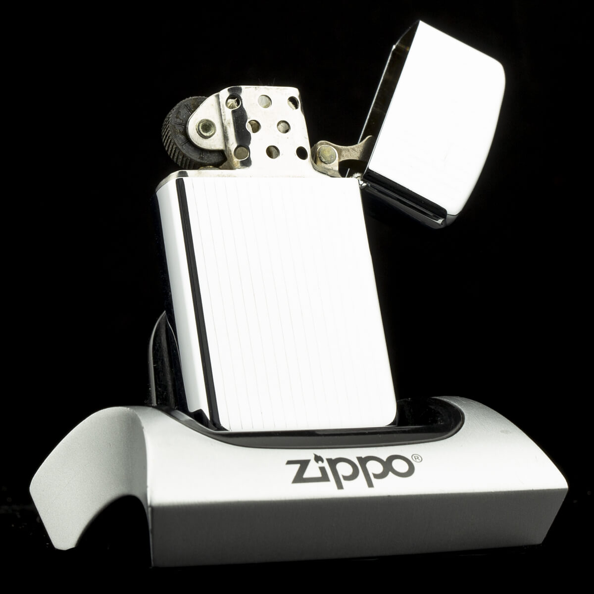 bat-lua-zippo-slim-striped-1980-soc-2-mat-zippo-mini