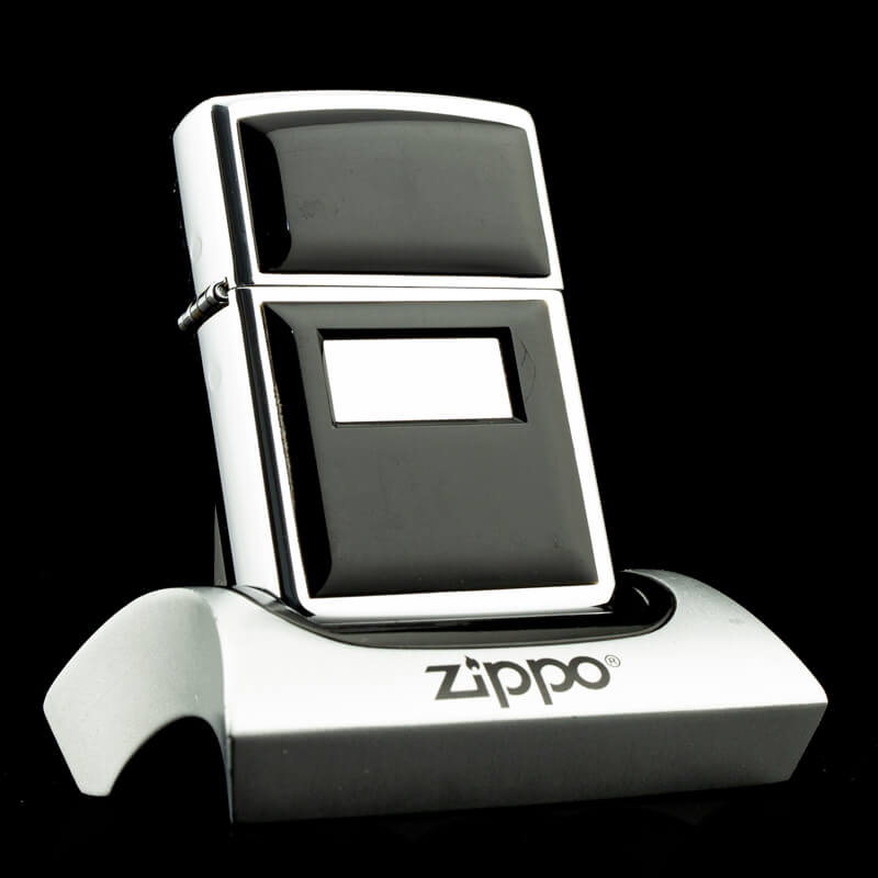 bat-lua-zippo-ultralite-VII-1991-op-mica-den