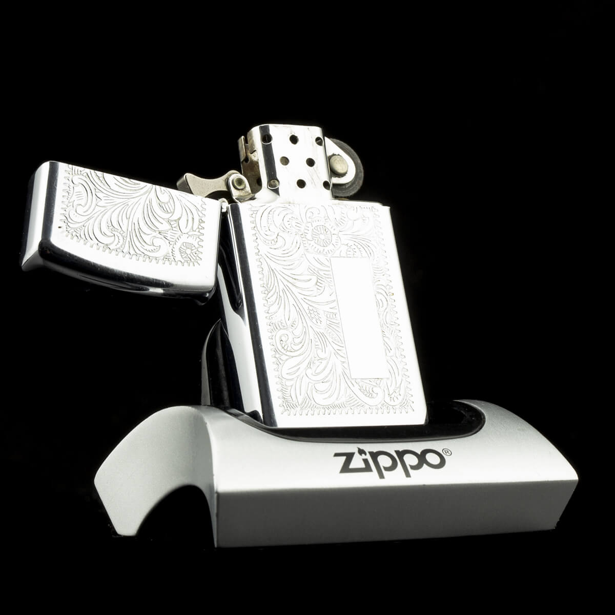 bat-lua-zippo-used-slim-venetian-chrome-1976-6-gach-xeo-da-su-dung-hoa-van-y