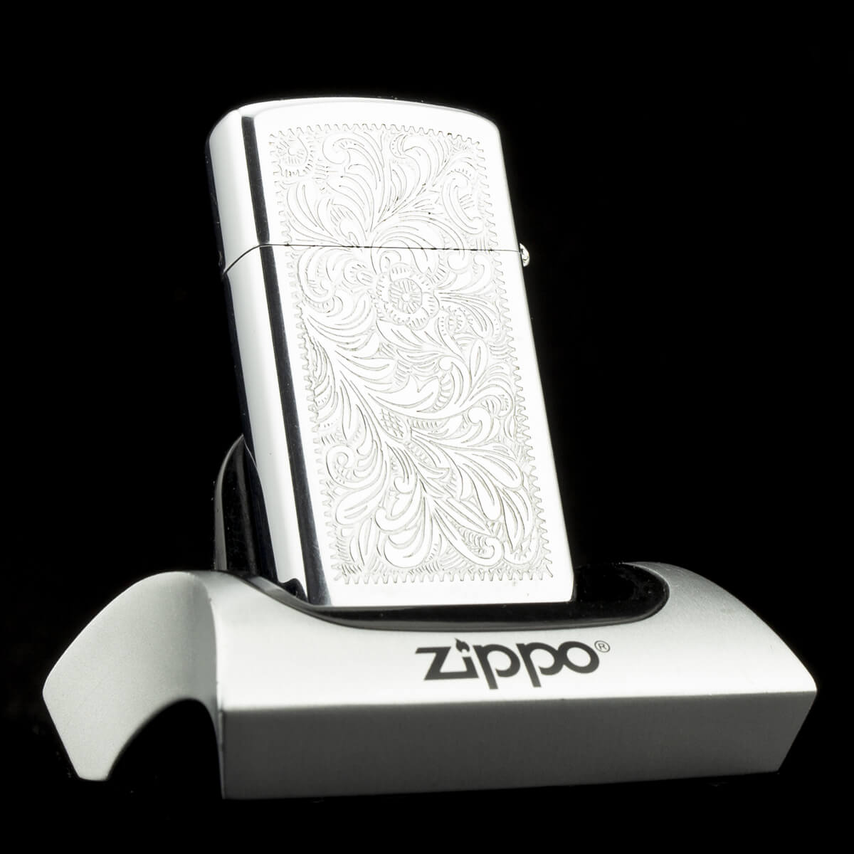 hop-quet-zippo-used-slim-venetian-chrome-1976-6-gach-xeo-da-su-dung