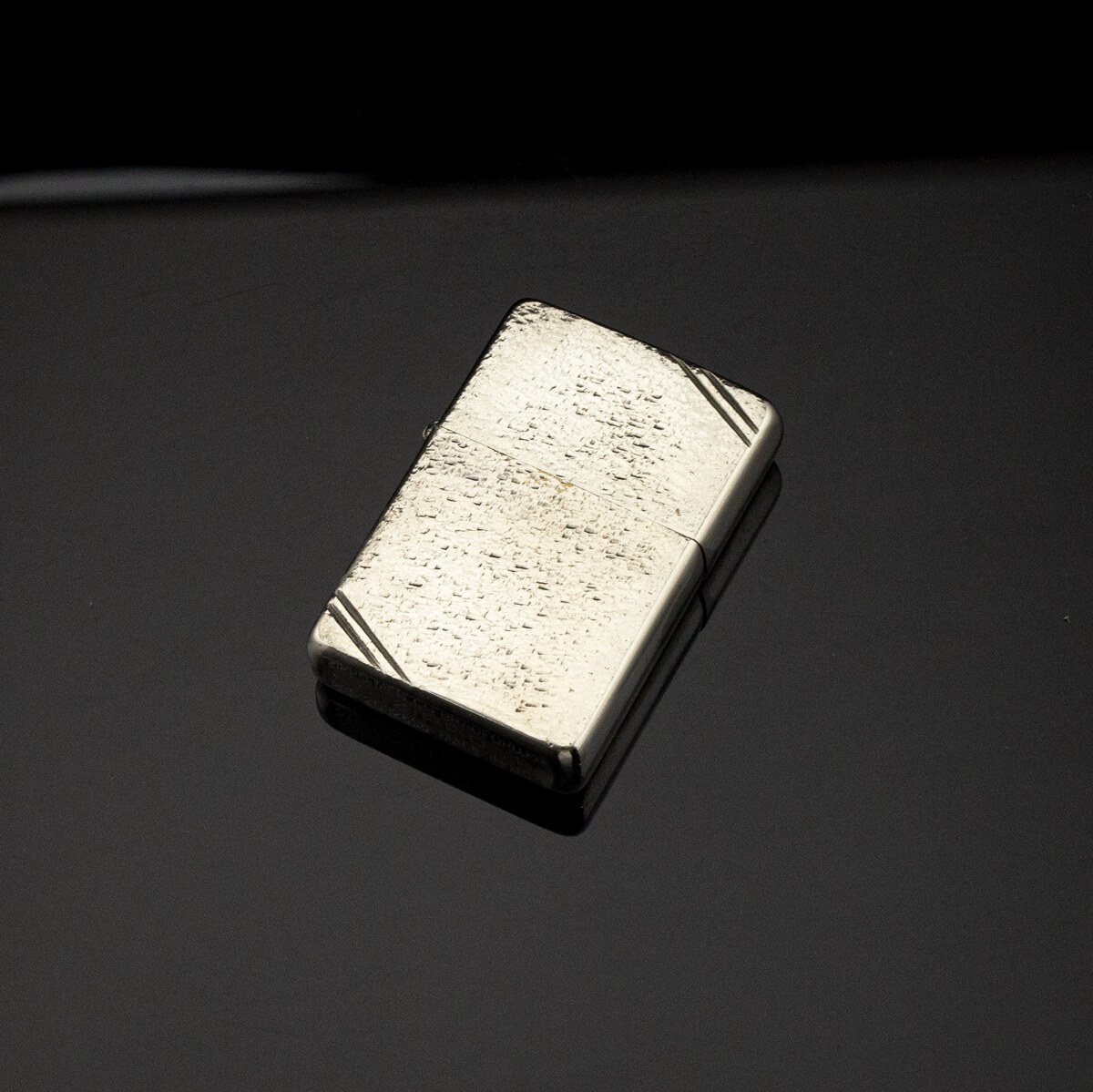 bat-lua-zippo-used-vintage-1937-hammered-1985-i-bua-go-da-qua-su-dung-hang-soc-doc-la