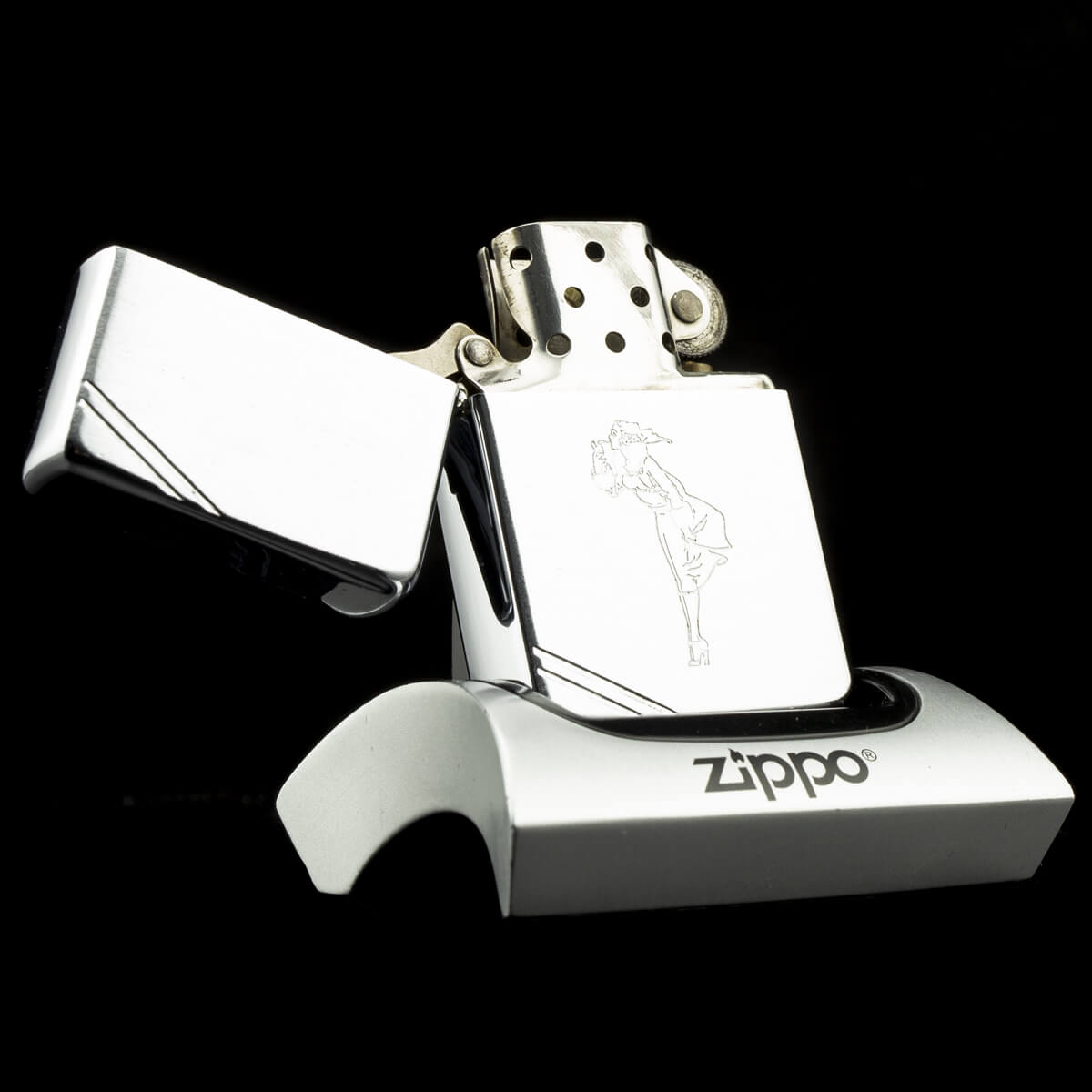 hot-quet-zippo-used-vintage-1937-varga-girl-1985-i