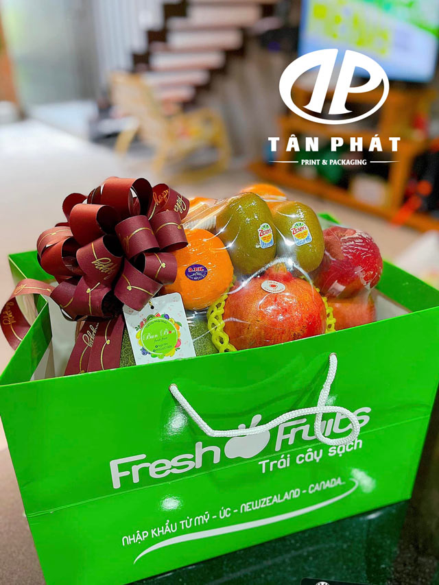 Túi giấy bán sẵn size to đựng giỏ trái cây màu xanh