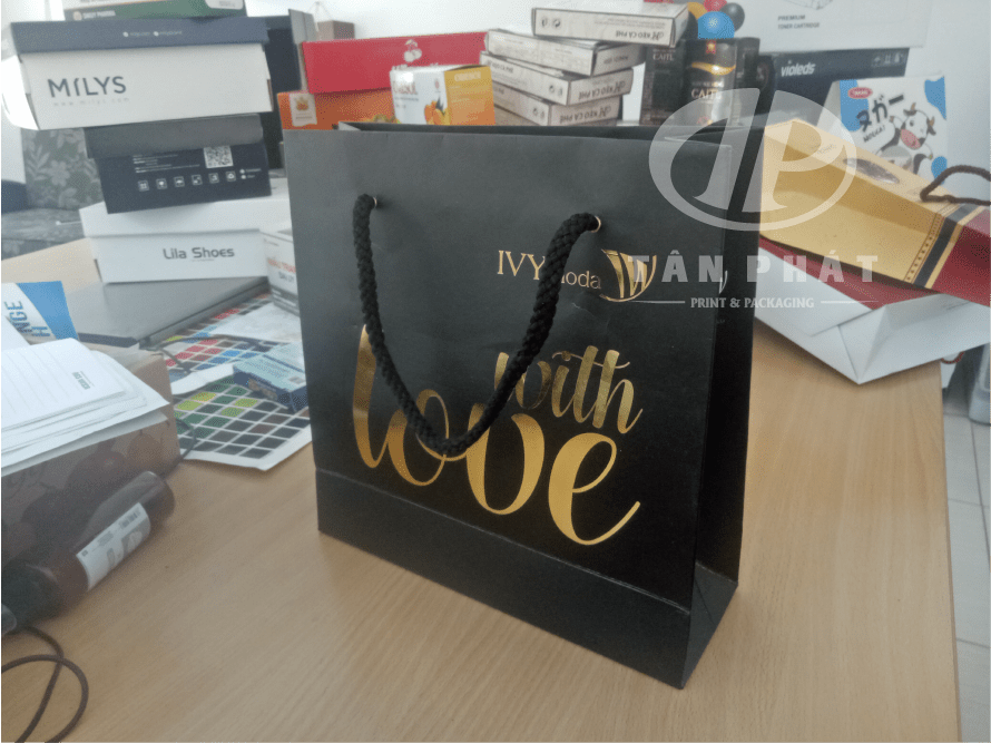 Túi giấy ép nhũ cao cấp