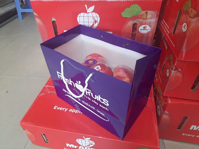 Túi hoa quả bán sẵn