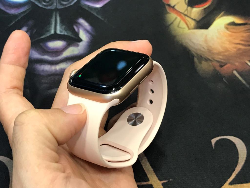 apple watch series 6 gps aluminum 40mm zin cũ giá rẻ gò vấp tại nguyenlinh.com.vn