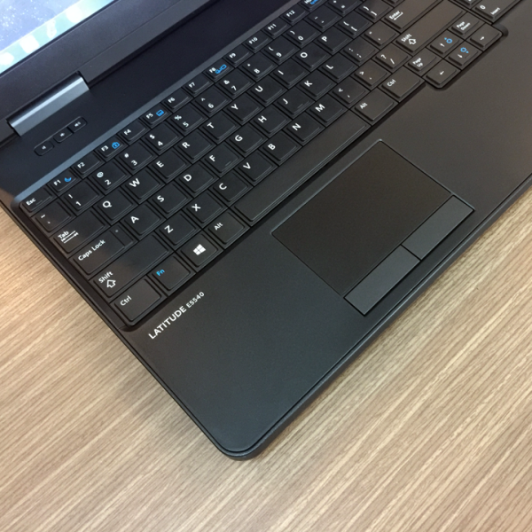 Touchpad laptop Dell e5540