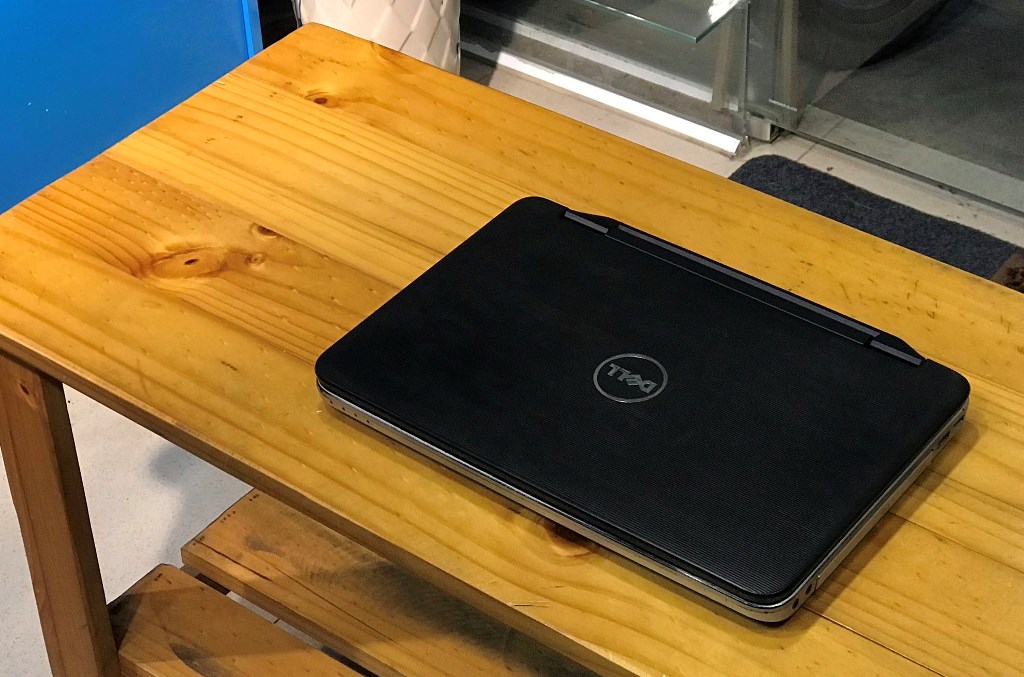 Dell vostro 1450 core i3 2330m giá rẻ gò vấp nguyenlinh.com.vn