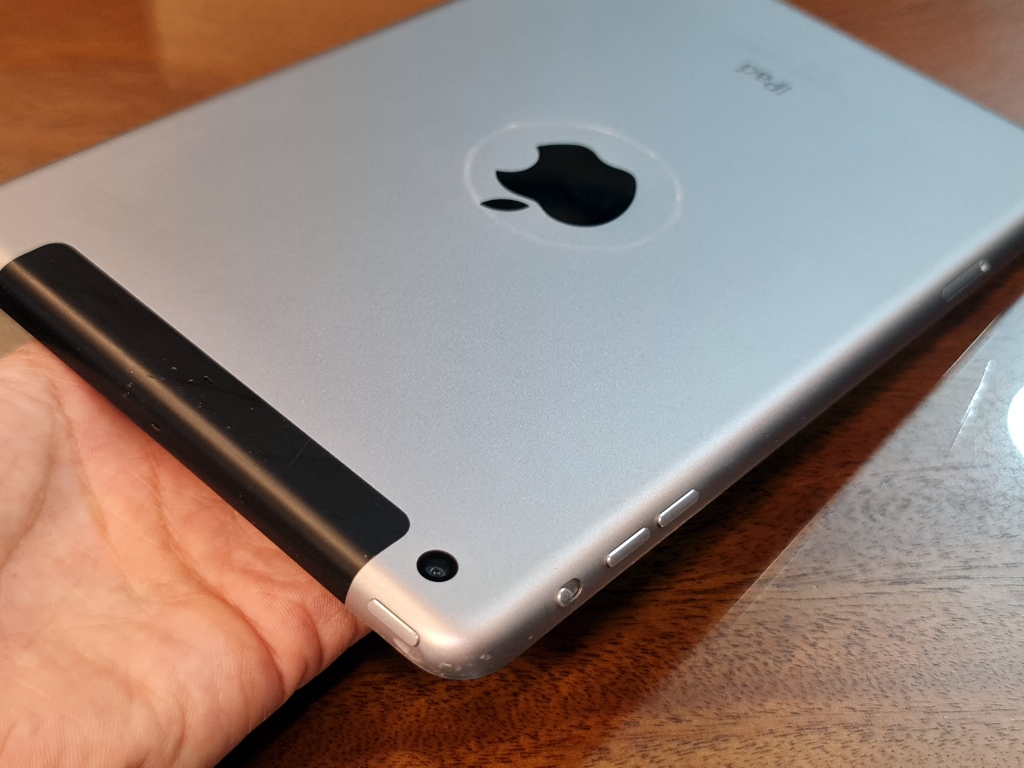 ipad mini 3 zin cũ giá rẻ tại cửa hàng Nguyenlinh.com.vn