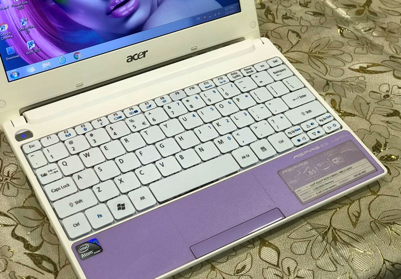 Laptop Acer Aspire One Mini PAV70