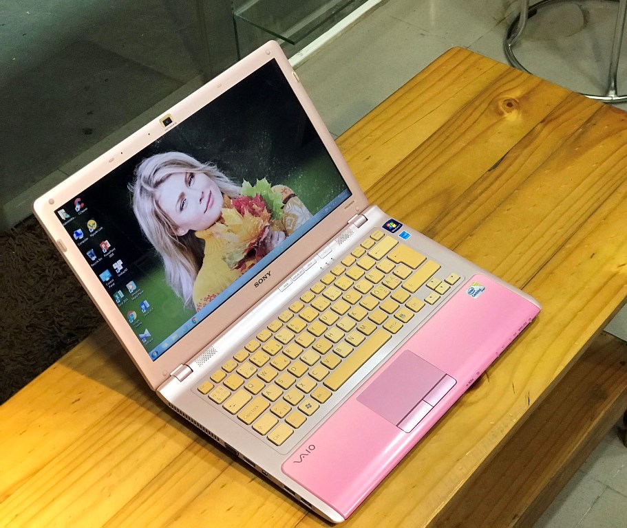 Laptop-cũ-Sony-VPCCW1S1E core 2 nguyên zin giá rẻ hồ chí minh 0904362627 nguyenlinh.com.vn