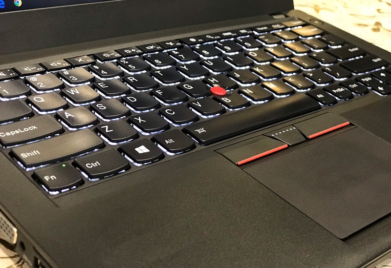 HÌNH CHỤP THINKPAD X250 CŨ TẠI NGUYÊN LINH