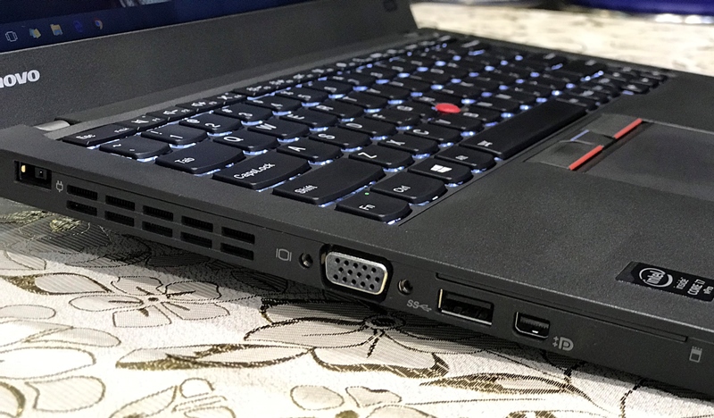 HÌNH CHỤP THINKPAD X250 CŨ TẠI NGUYÊN LINH