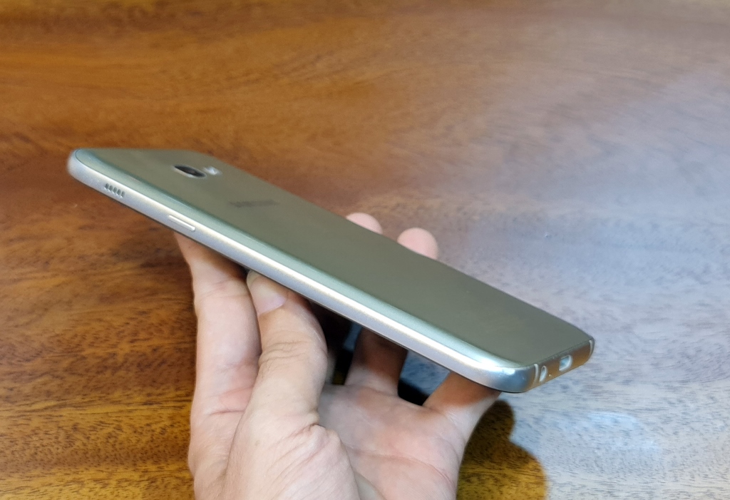 samsung a720 zin cũ giá rẻ tại nguyenlinh.com.vn 0904362627