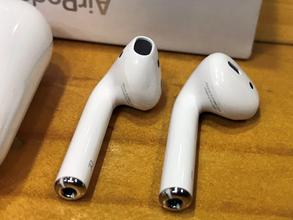 tai nghe airpod 2 fake chính hãng rep 1:1 bán giá rẻ tại nguyenlinh.com.vn