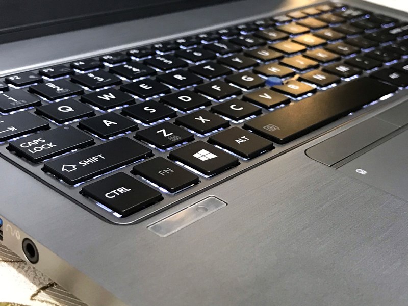 HÌNH CHỤP TOSHIBA Z30 CŨ TẠI NGUYÊN LINH