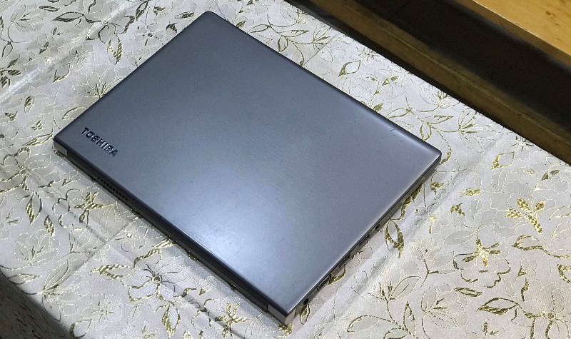 HÌNH CHỤP TOSHIBA Z30 CŨ TẠI NGUYÊN LINH