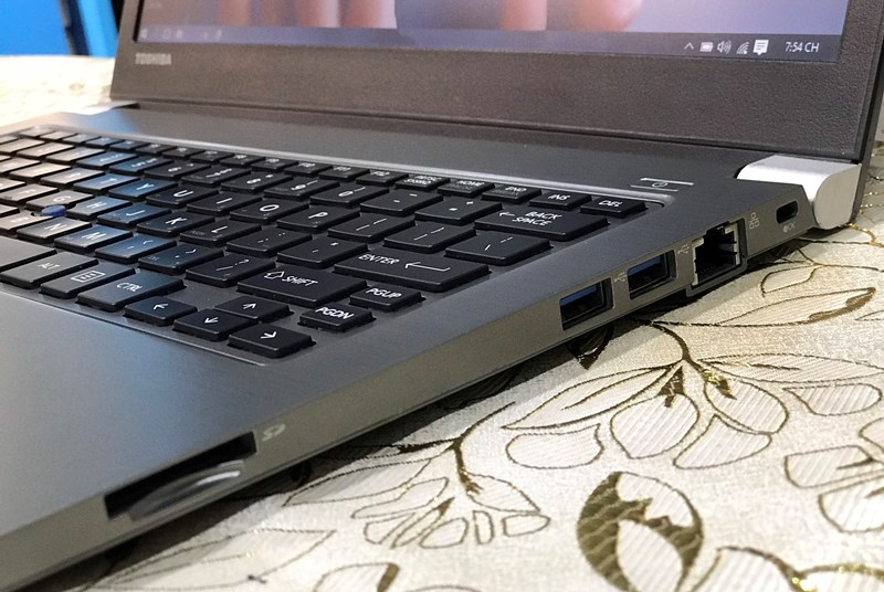 HÌNH CHỤP TOSHIBA Z30 CŨ TẠI NGUYÊN LINH