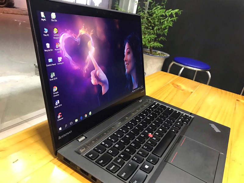 nhìn nghiêng thinkpad x1 carbon gen 2