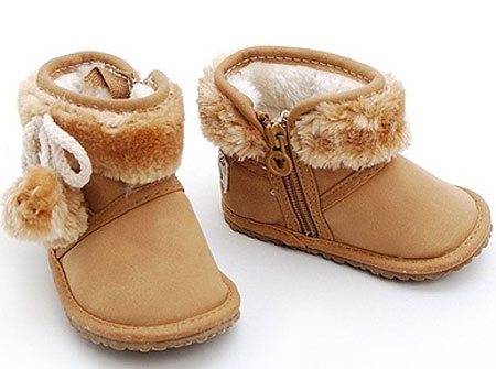 Chọn giày boot trẻ em diện Noel 2013