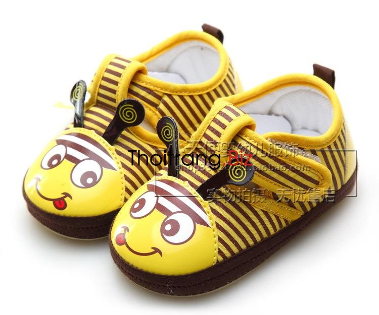 Những đôi giày xinh đón Tết cùng bé yêu