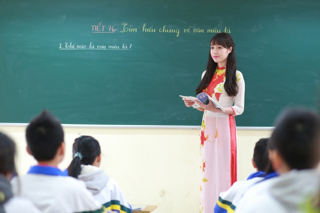 Lựa chọn giày êm chân, an toàn của hãng Evashoes cho các cô giáo