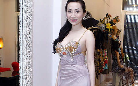 Bộ sưu tập giày đủ kiểu của Như Ý
