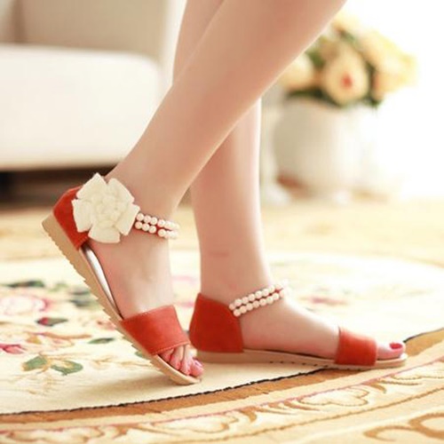 Chọn xăng đan chuẩn chỉnh với từng dáng chân