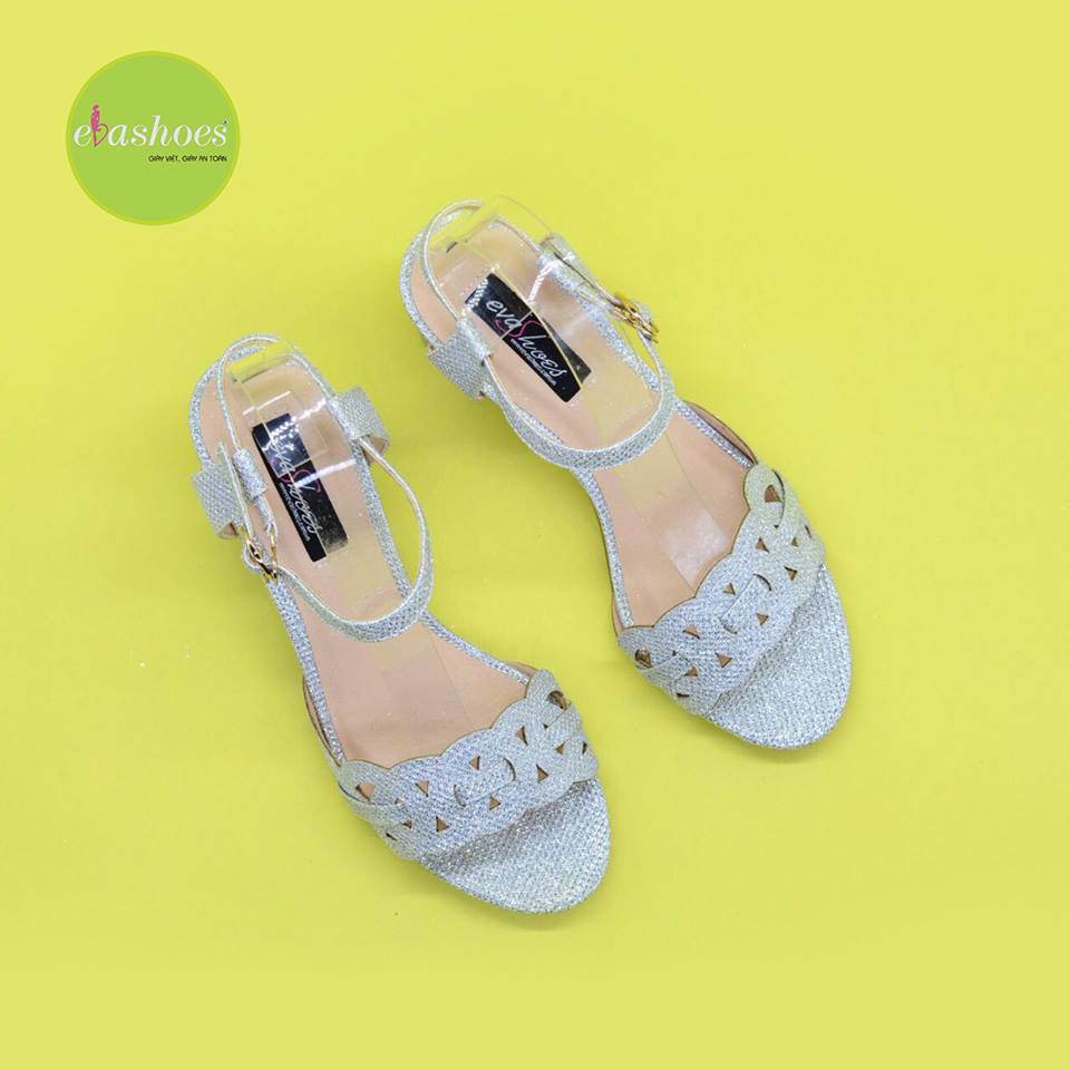 Trong tháng 8 này đến Evashoes nhận ngay quà khủng