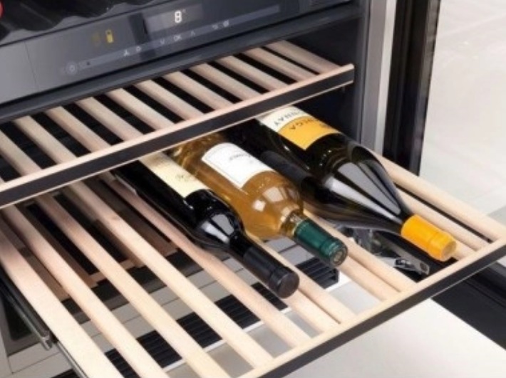 Tủ bảo quản rượu vang âm tủ Miele | KWT6322UG