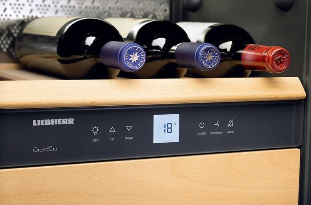 Tủ bảo quản rượu vang Liebherr | UWTGB 1682