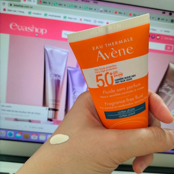 Kem Chống Nắng Avene Fragrance-Free Fluid Ultra-Light SPF50+ 50mL