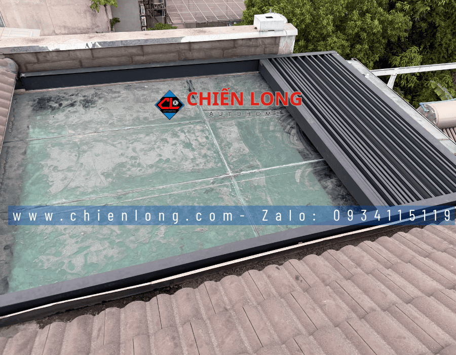 Chi tiết lá nhôm mái nhôm chống nắng che mái kính xếp trượt