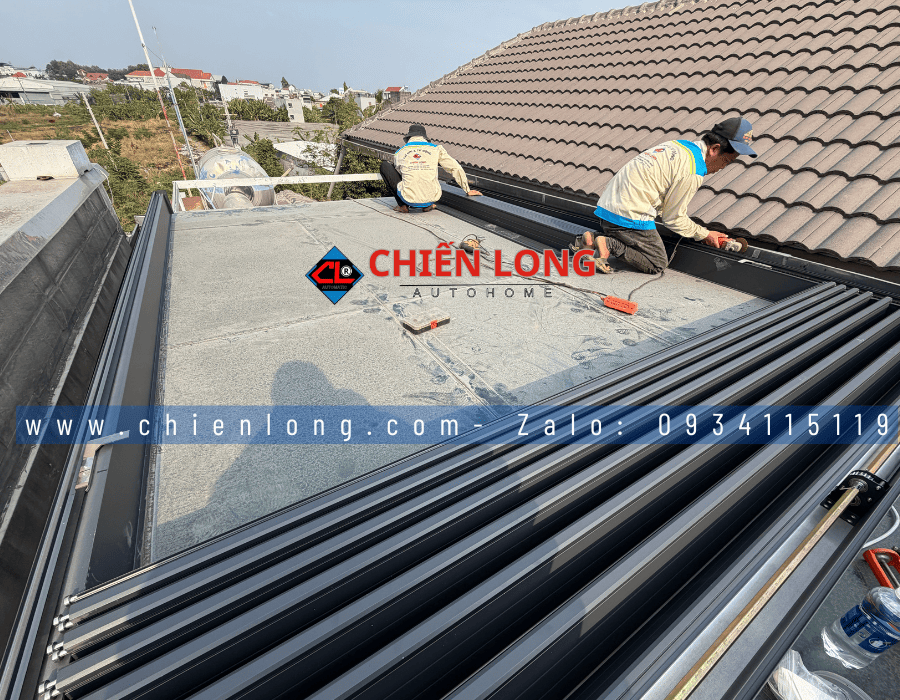 Chi tiết lá nhôm Ziczac cao cấp chống nắng che mái kính