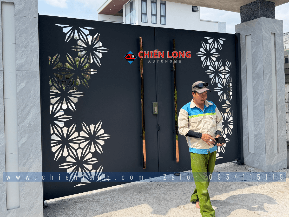 Cổng cửa CNC biệt thự hiện đại sang trọng