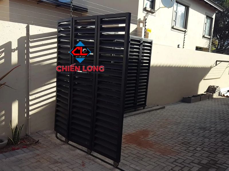 Cổng sắt lùa cong tự động vận hành êm ái