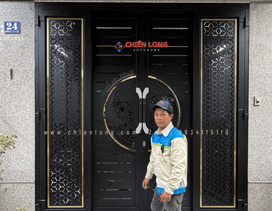 Hoa văn hoa tuyết CNC hiện đại kết hợp trống đồng trên cửa trượt quay CNC