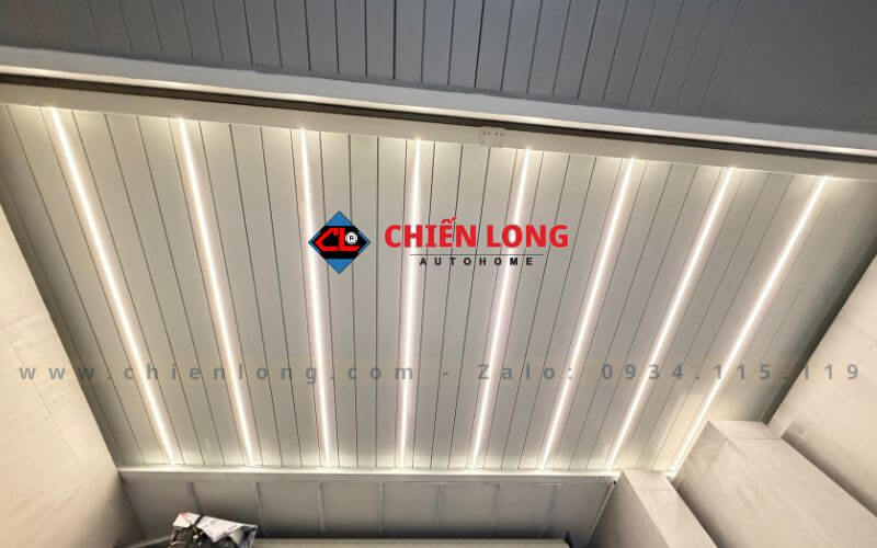 giếng trời tự động loại nào tốt