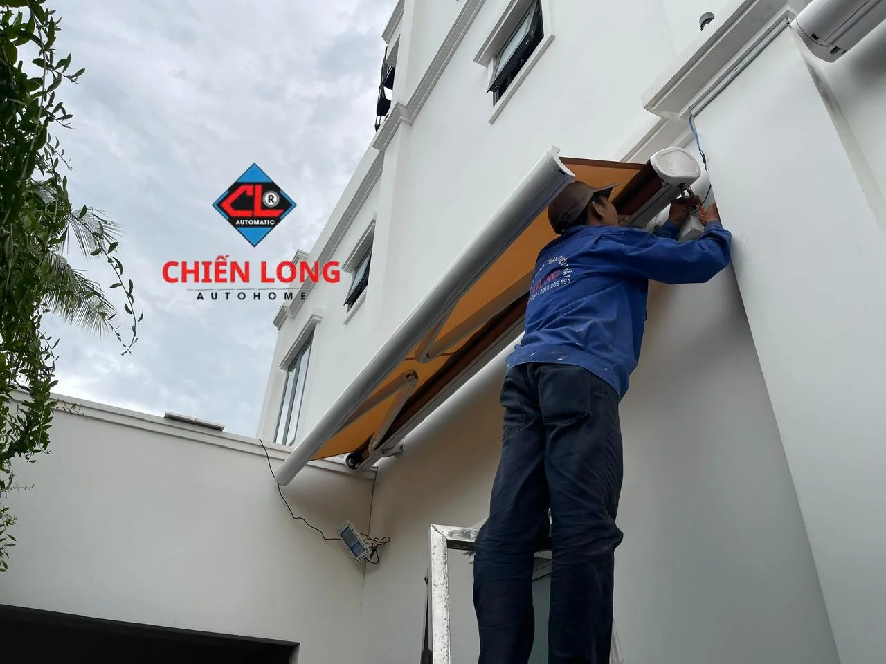 Mái hiên che nắng tự động