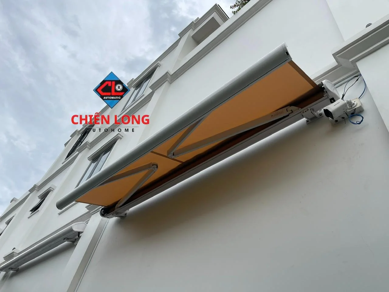 Mái hiên che nắng tự động