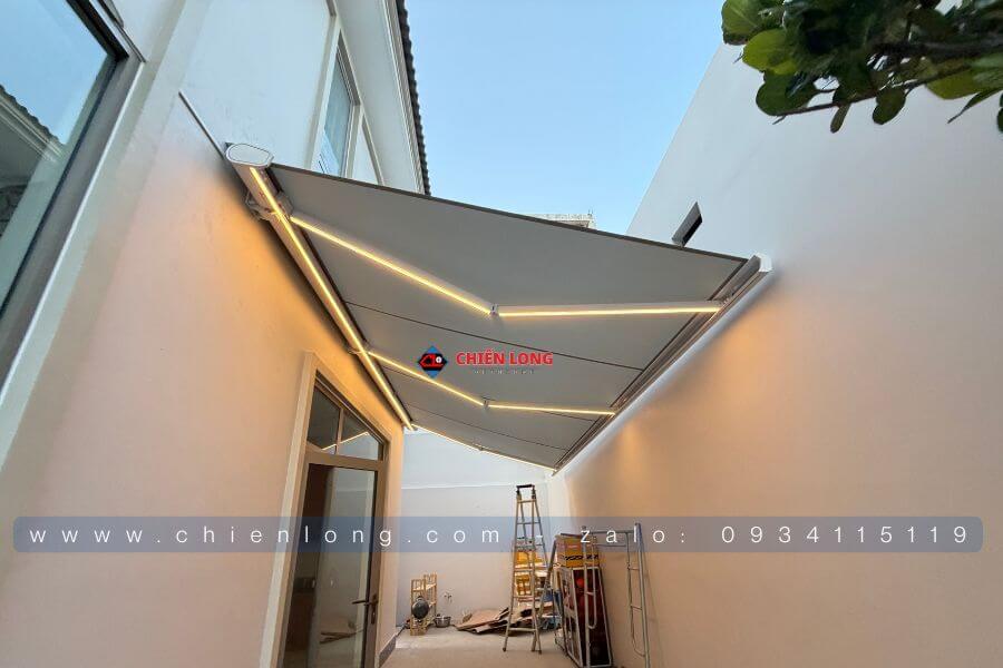Mái hiên tự động 6m x 3m nhập khẩu